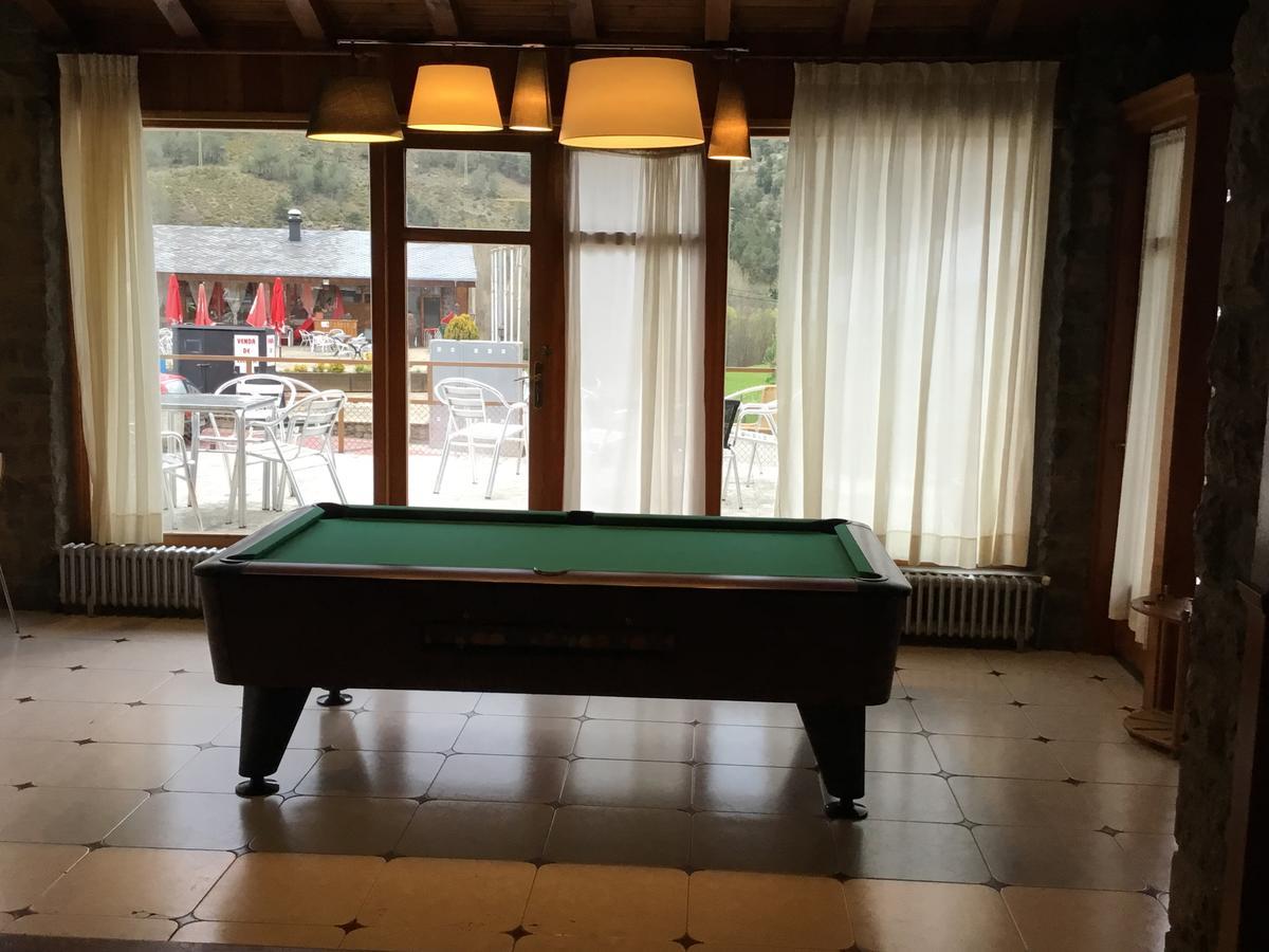 Hotel Bon Repos Bellver De Cerdanya Buitenkant foto