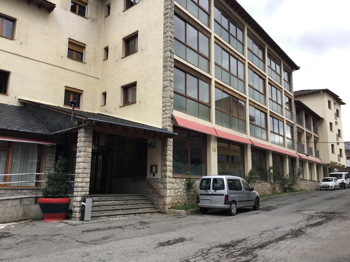 Hotel Bon Repos Bellver De Cerdanya Buitenkant foto